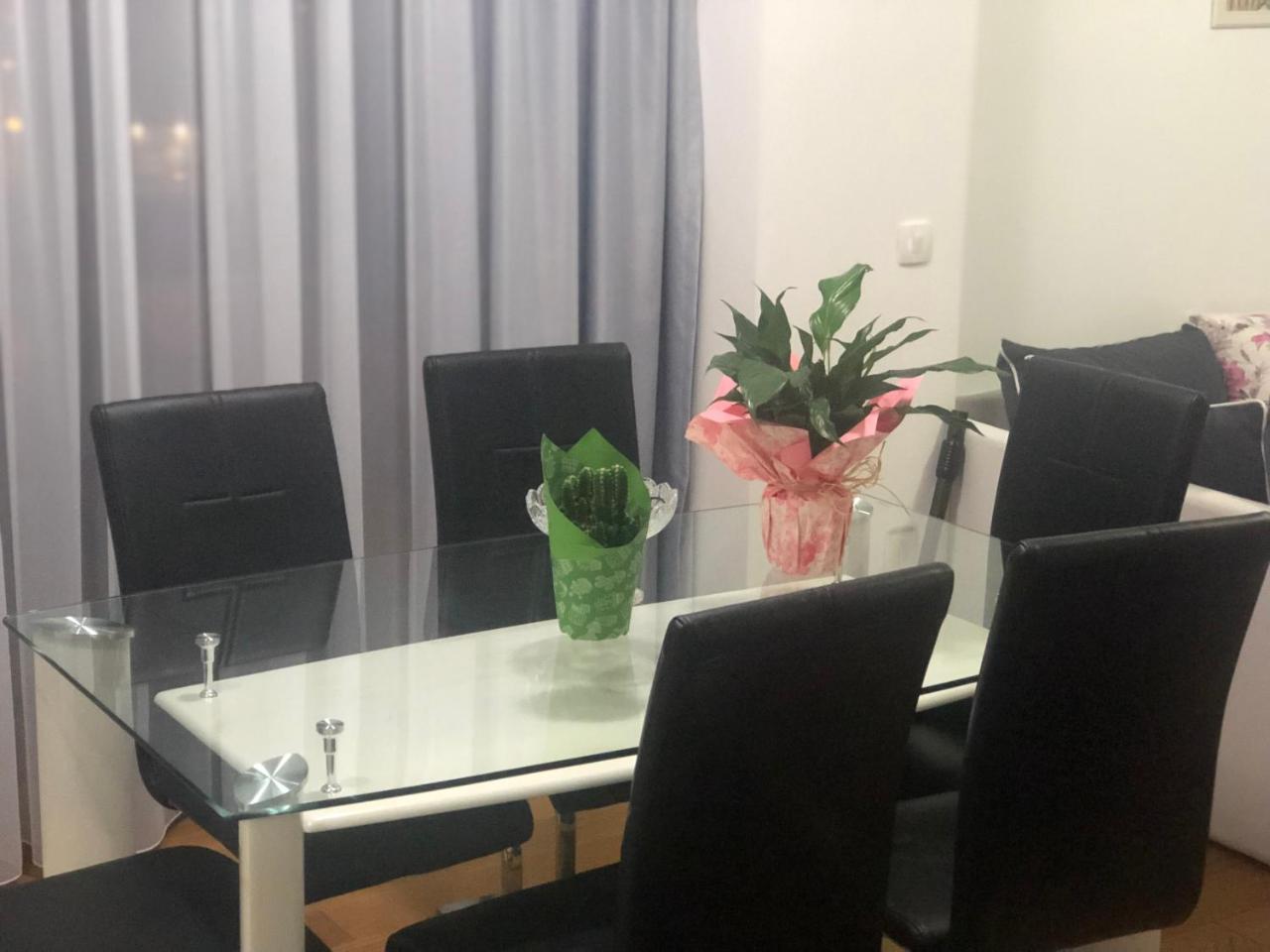 Apartment Veselin บุดวา ภายนอก รูปภาพ